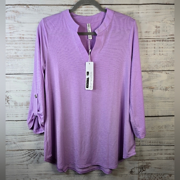 NWT Dear Scarlett Womens Size Medium Lilac Tunic Blouse Top With 3/4 Sleeves - Picture 2 of 7
